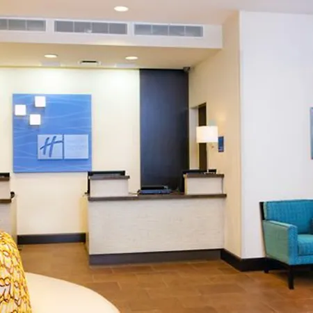 Holiday Inn Express - Times Square South By Ihg-3