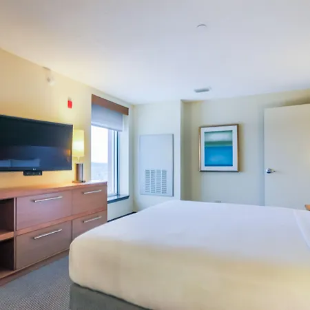 Hyatt Place Pensacola Airport-3