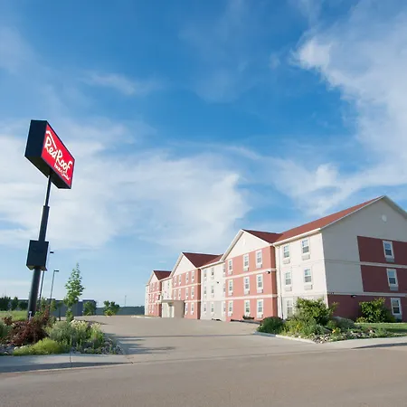 Red Roof Inn & Suites Dickinson-2