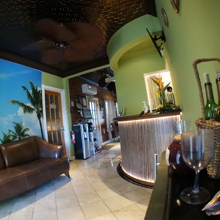 Seascape Tropical Inn (Adults Only)-2