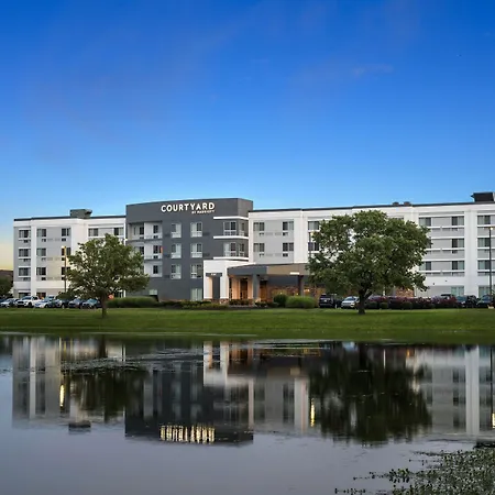 Courtyard By Marriott Evansville East-3