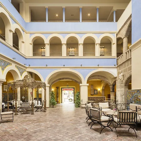 Hotel Ilunion Merida Palace-2