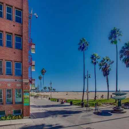 Venice Breeze Suites-3