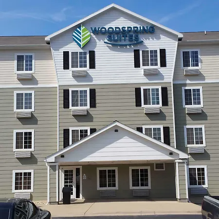 Baymont By Wyndham Dickinson-3