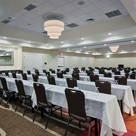 Hilton Garden Inn Lincoln Downtown/Haymarket-2