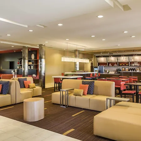 Courtyard By Marriott Kalamazoo Portage-3