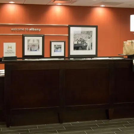 Hampton Inn & Suites Albany At Albany Mall-2
