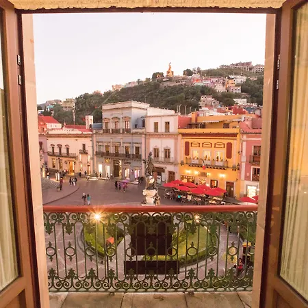 Hotel De La Paz-3