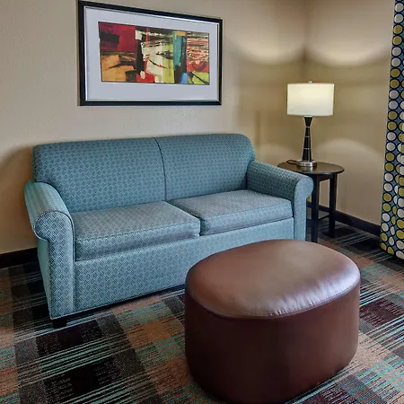 Hampton Inn & Suites Clarksville-3