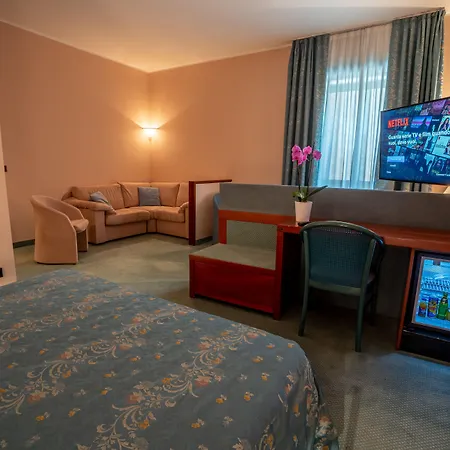 Hotel Diana-2