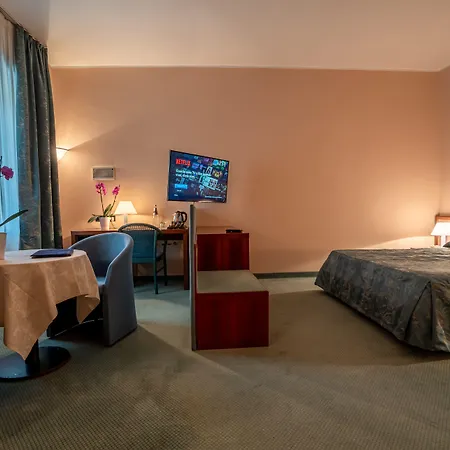Hotel Diana-2