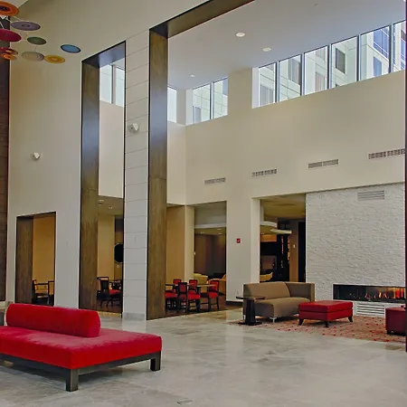 Embassy Suites By Hilton Newark Airport-2