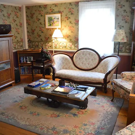 The Nutmeg Inn-3