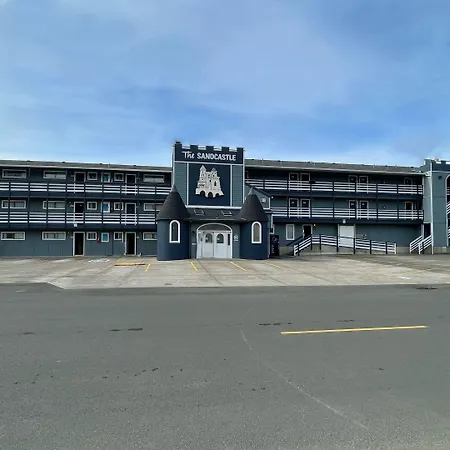 The Sandcastle Beachfront Hotel-3