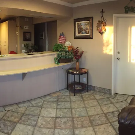 Hilltop Inn & Suites-2