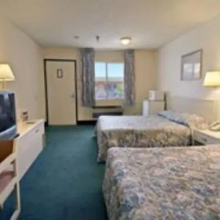 Hilltop Inn & Suites-3