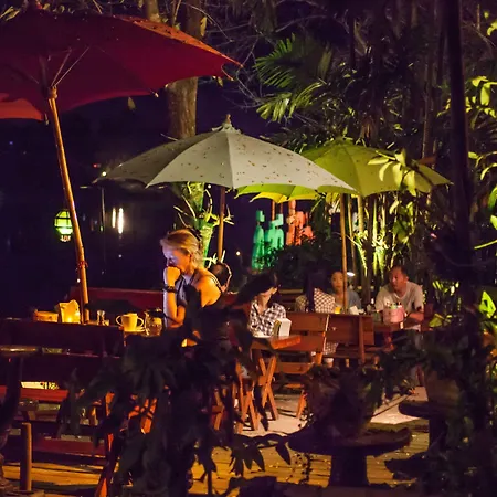 Hollanda Montri Guesthouse-3
