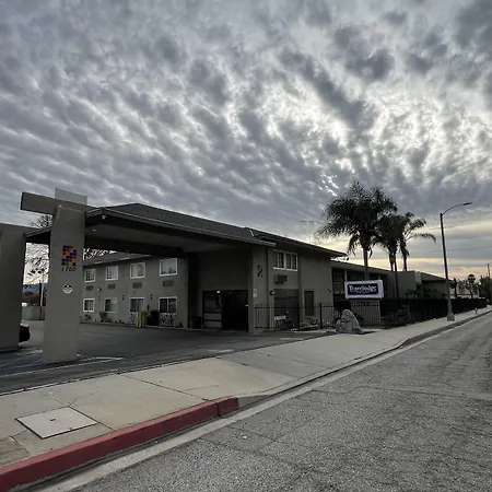 Travelodge By Wyndham Fairplex Pomona-3