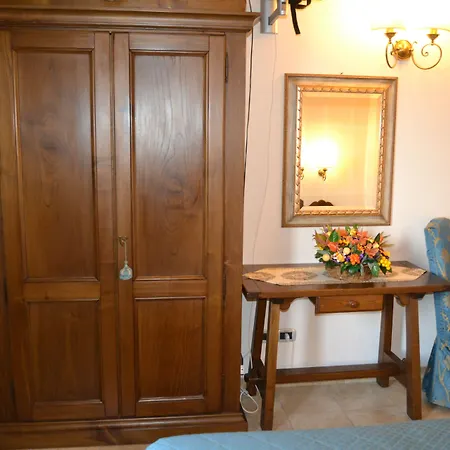 Hotel Lusi-3
