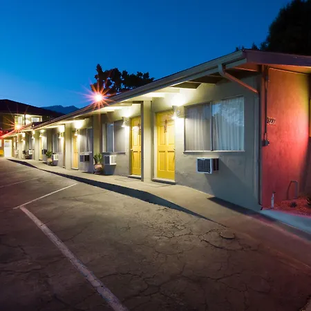 Agave Inn-2