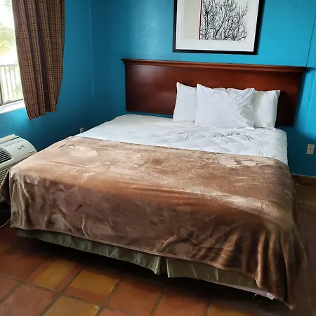 Hunt'S Castle Hotel-3