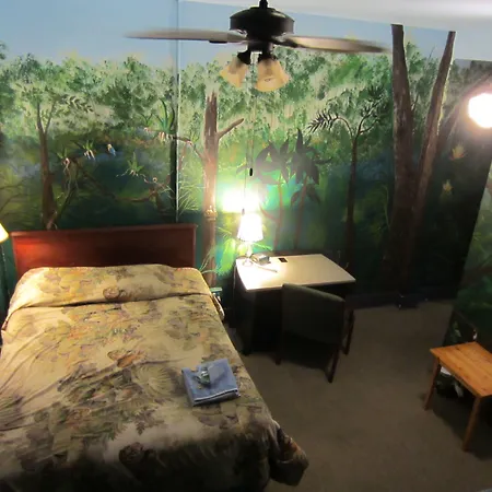 The Pirate Haus Inn-2