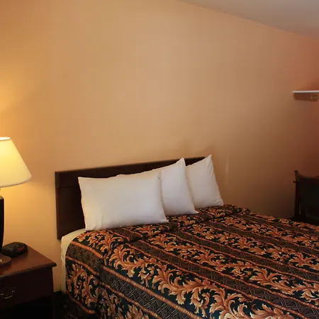 Gold Trail Motor Lodge-3