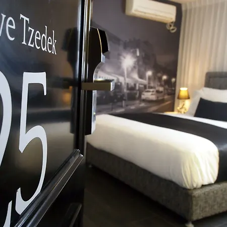 Dizengoff Avenue Boutique Hotel - By Echo Hotels-3