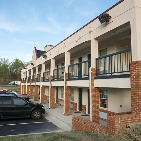 Executive Inn & Suites Upper Marlboro-2