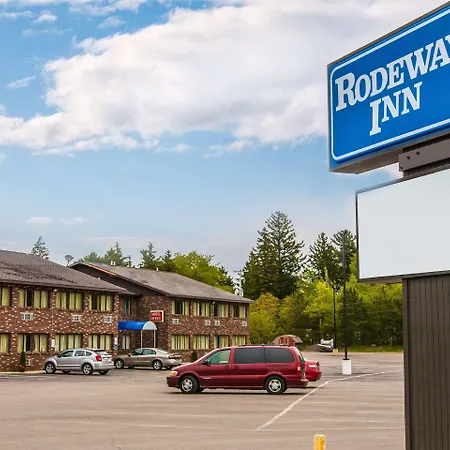 Rodeway Inn Muskegon Airport-2