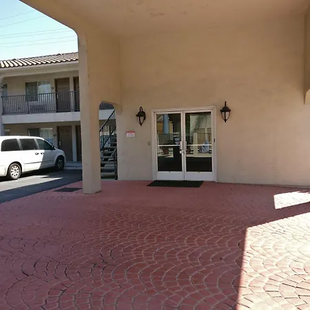 Burbank Inn And Suites-3