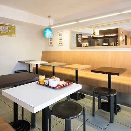 B&B HOTEL Perpignan Sud Porte d'Espagne-3