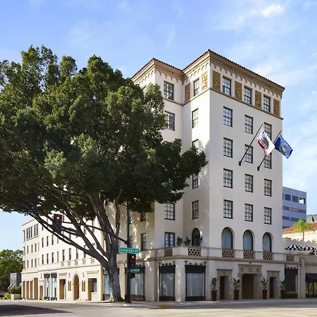 Pasadena Hotel & Pool-2