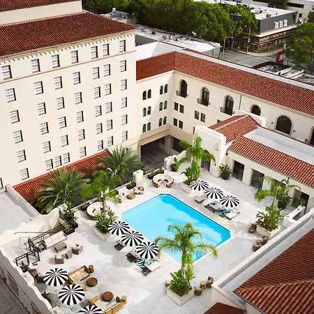 Pasadena Hotel & Pool-3