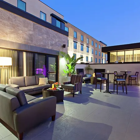 Hilton Garden Inn Irvine/Orange County Airport-3