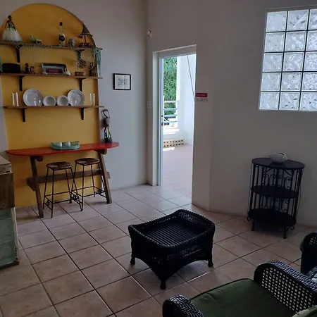 Casa De Tortuga Guesthouse-3
