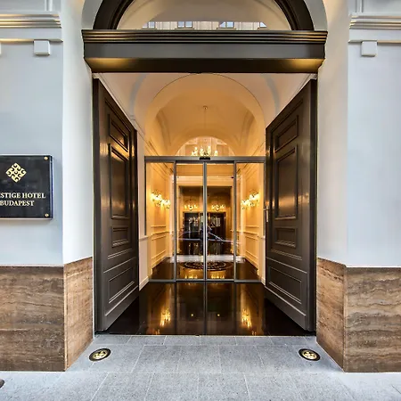 Prestige Hotel Budapest-3