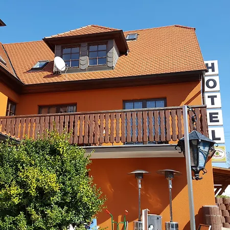 Häuser der Villa Italia-2