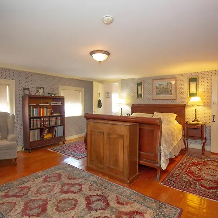Clark Currier Inn-3