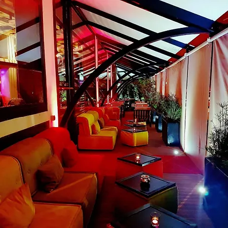 Fashion Hotel-2
