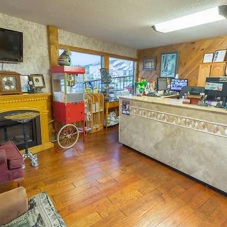 Mountain Breeze Motel-2