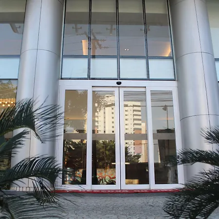 Ramada Hotel & Suites Campos Pelinca-3