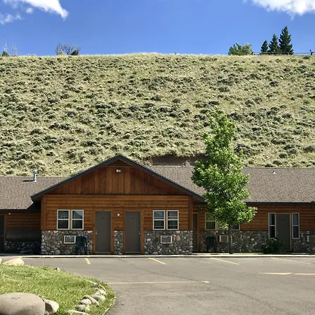 Holiday Lodge-2