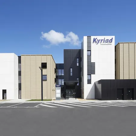 Kyriad Prestige Pau – Palais des Sports-3