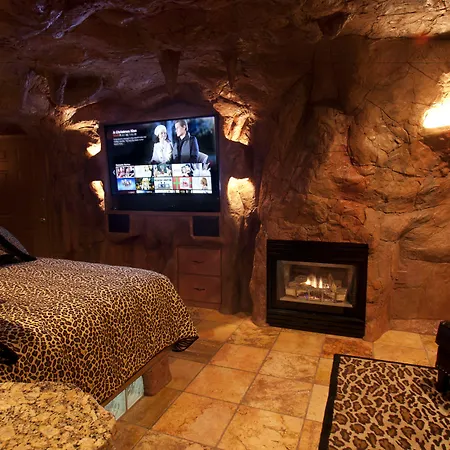 Black Swan Inn Luxurious Theme Rooms-2