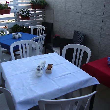 Bed&Breakfast Delle Palme-2