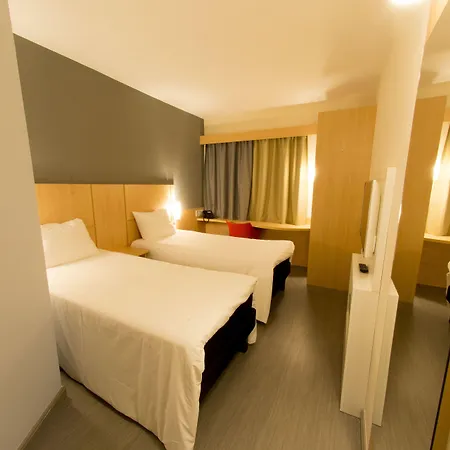 Ibis Aracruz-3