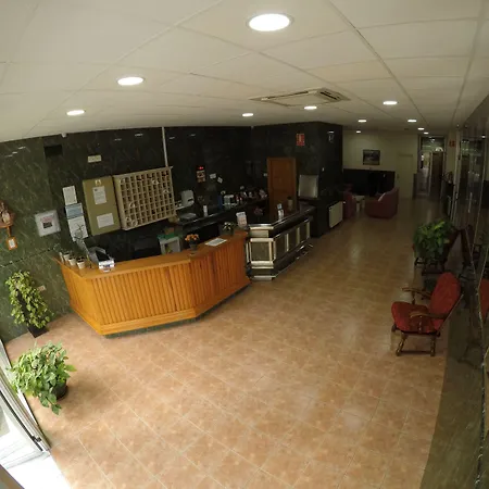 Hostal La Casa de Enfrente-3
