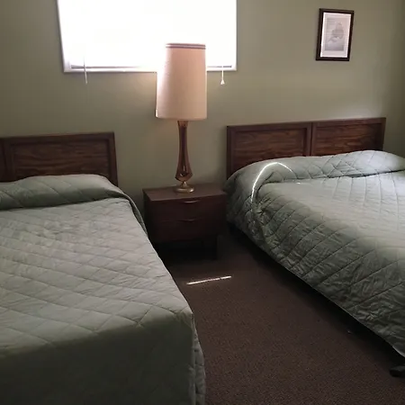 Dixon Lake Resort Motel-3