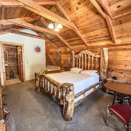 Alaskan Inn And Spa-3